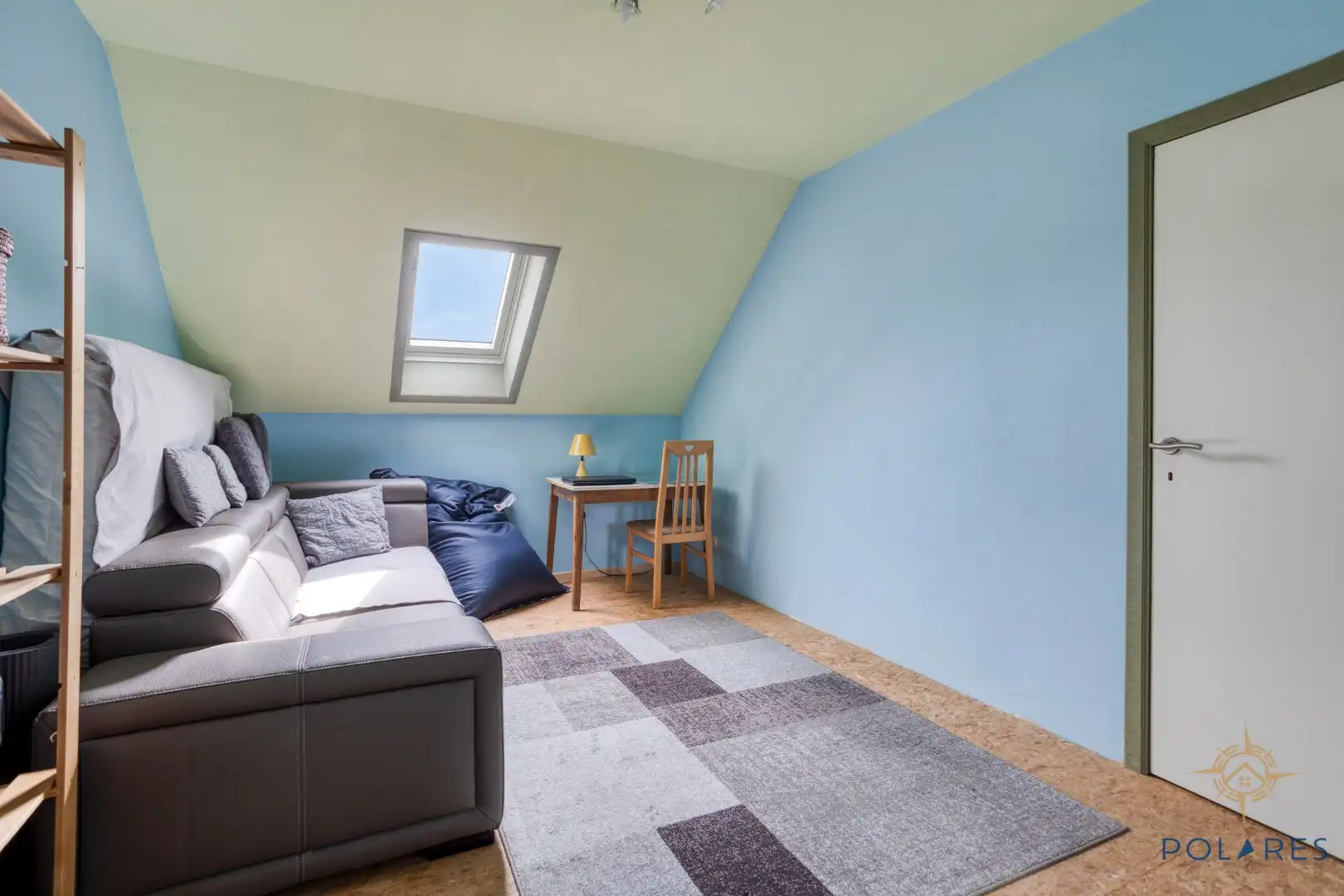 Goed gelegen taverne met woonst en grote parking foto 31