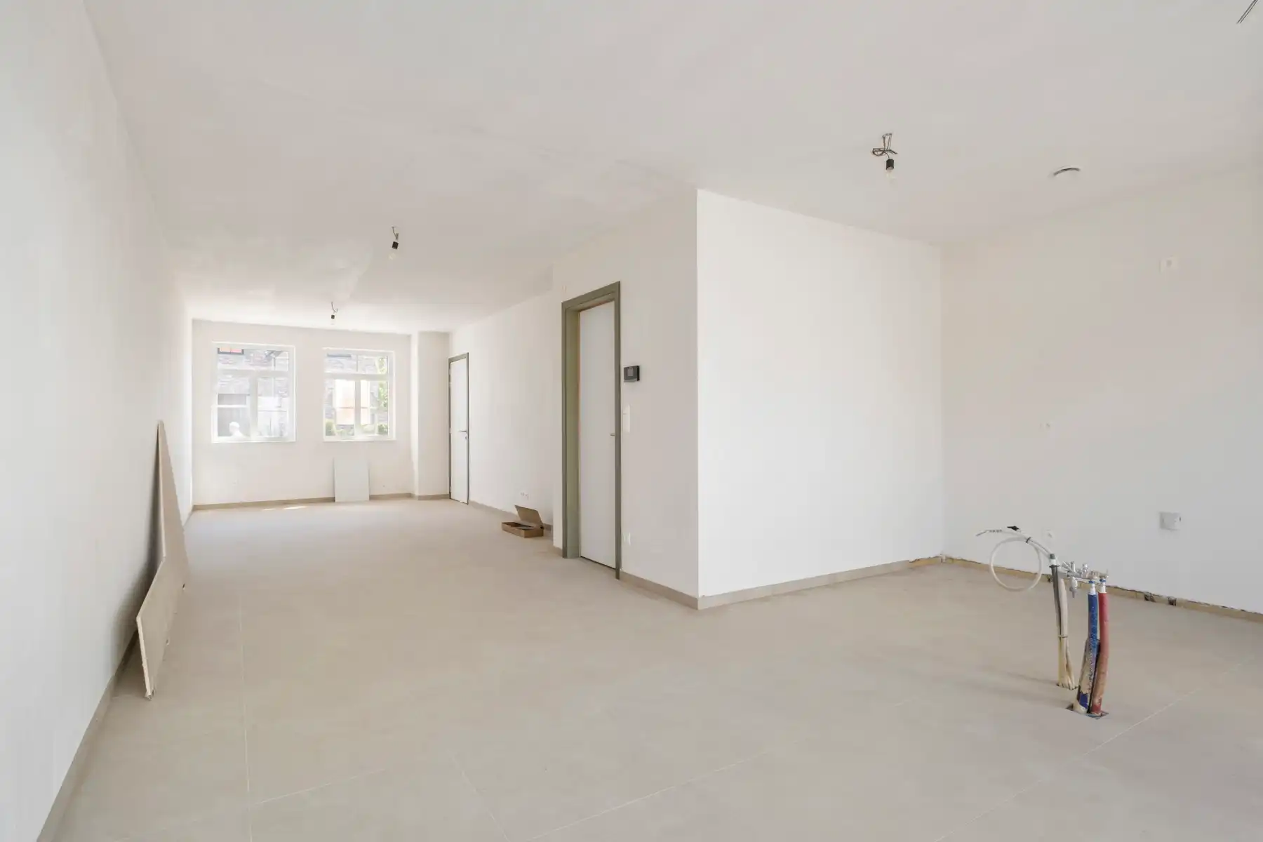 Nieuwbouw afgewerkte woning te Jabbeke - 6% BTW mogelijk foto 5