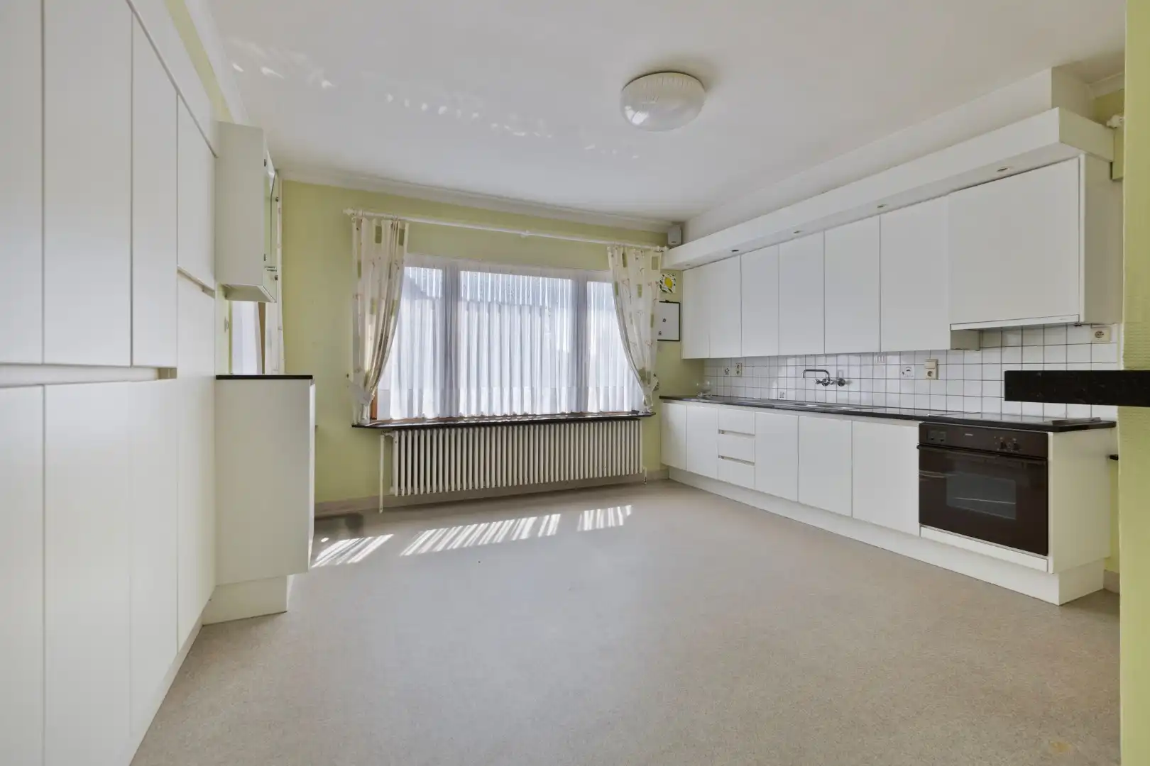 Vrijstaande woning met karakter en blijvend groene verzichten in Wintershoven foto 9