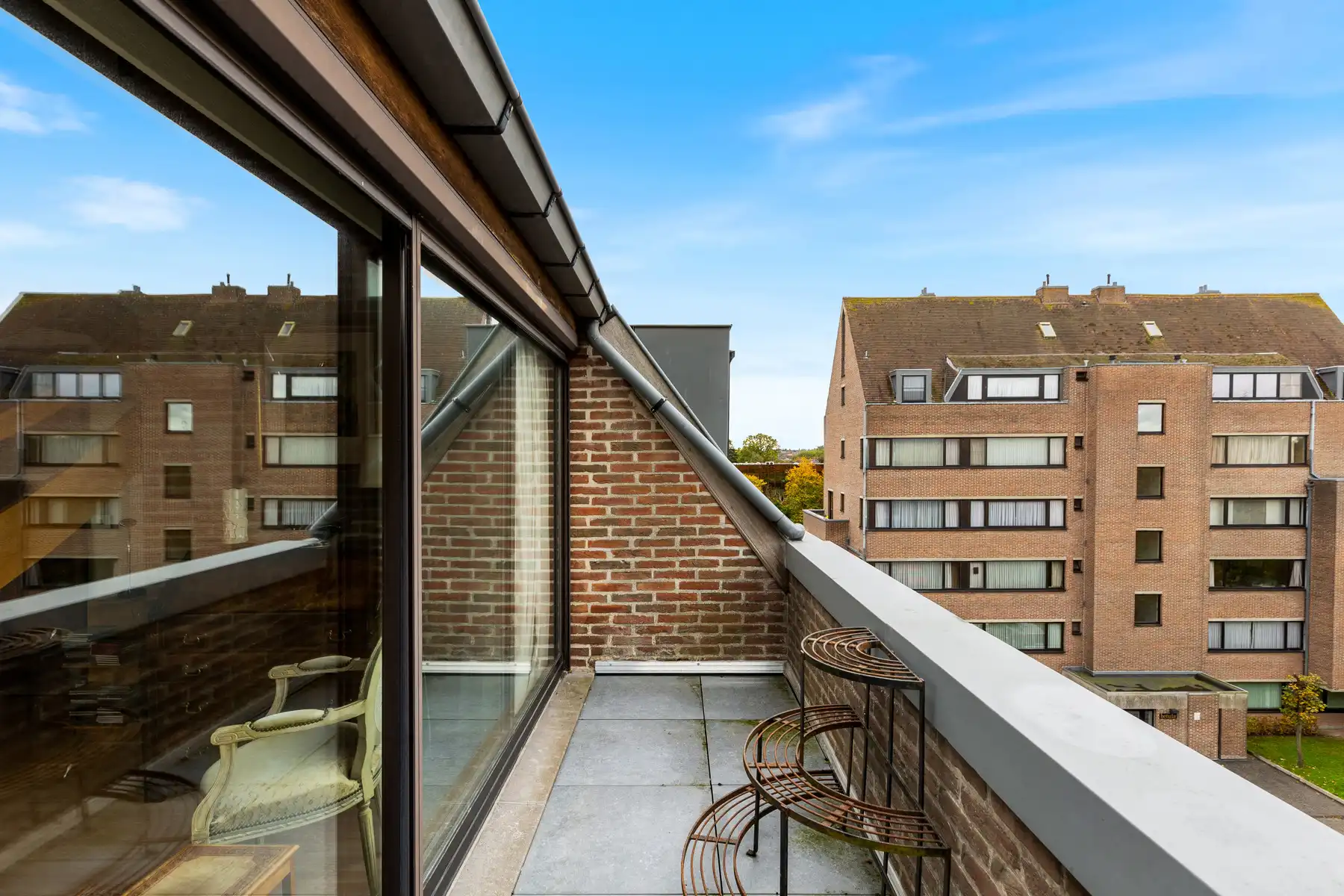 Ruime 3 slpk. duplex met waterzicht nabij centrum Brugge foto 3