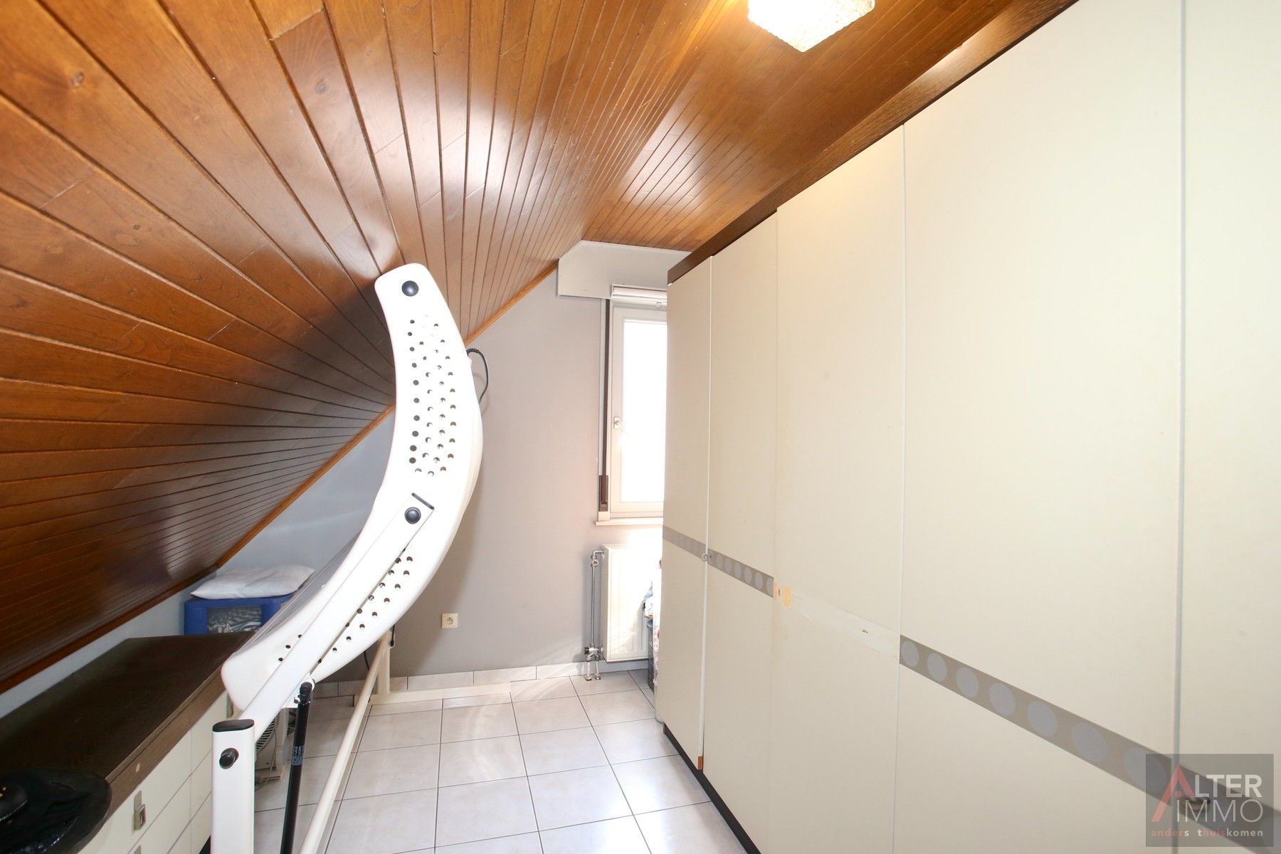 Stijlvolle, goed onderhouden woning met 3 slaapkamers op 9a 50ca te Zolder-Boekt. foto 27
