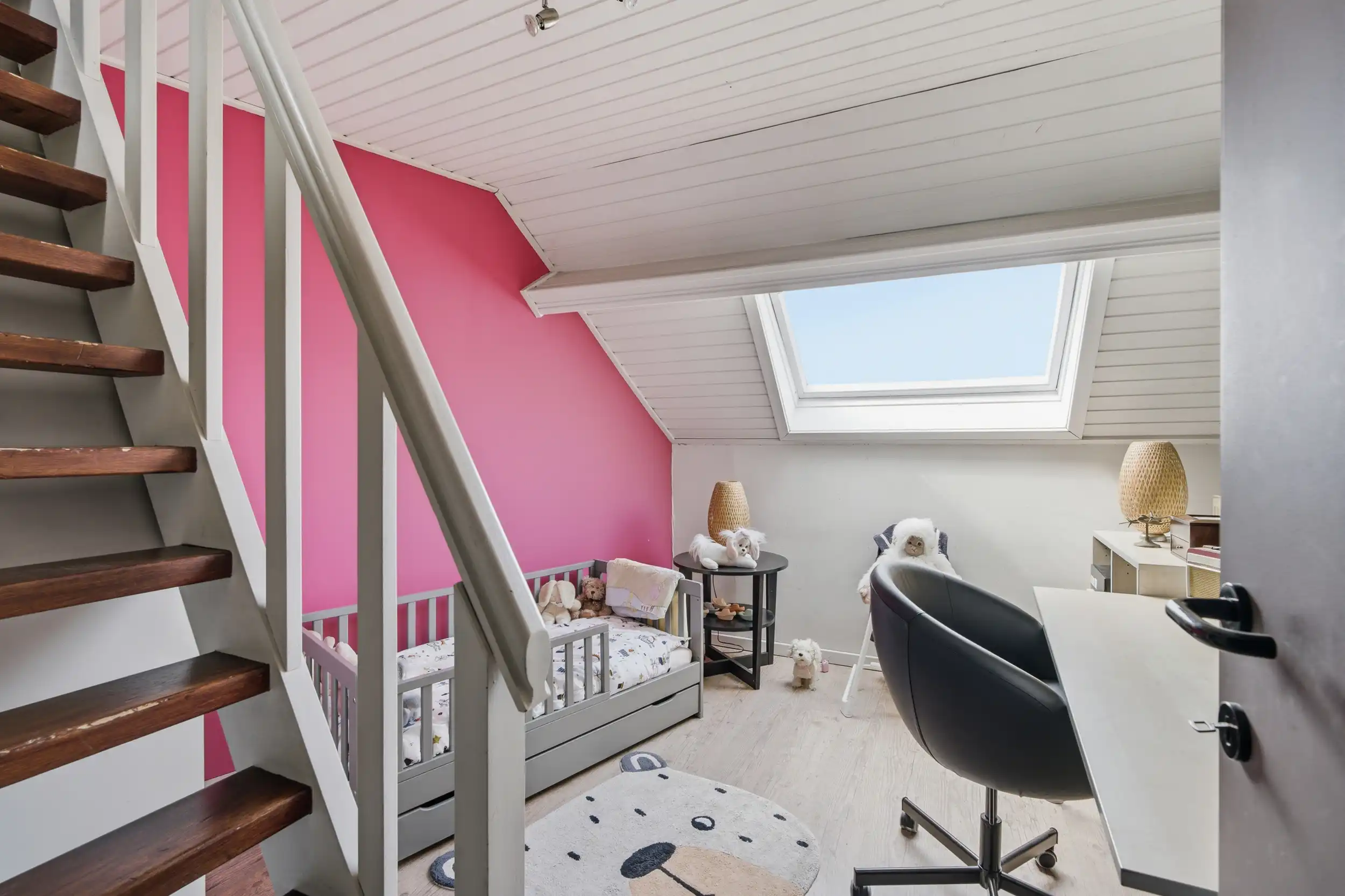 Uniek handelspand met duplex app. en tuin in hartje Wetteren foto 16