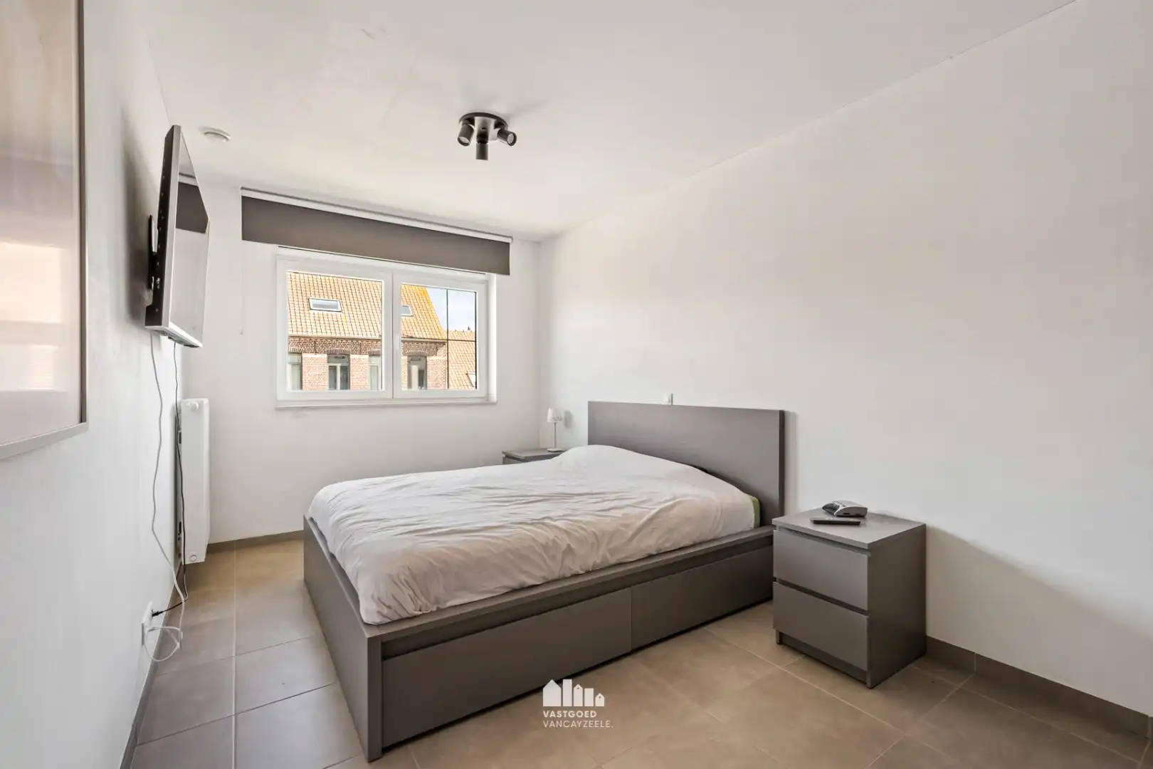 Recente nieuwbouwwoning (2020) met zonnige tuin, garage en uitweg foto 18