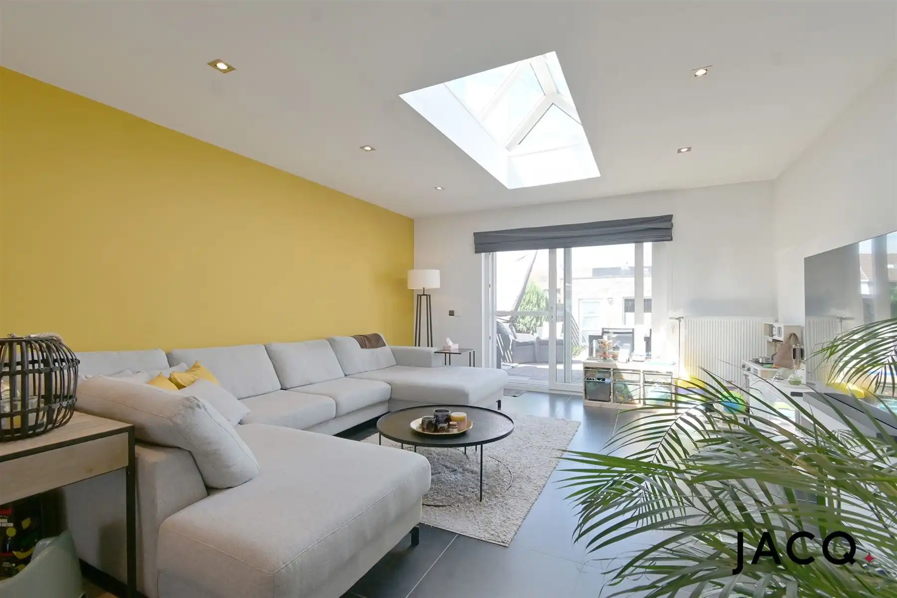 Charmante woning met 3 slpk's, gezellige tuin en garage! foto 3