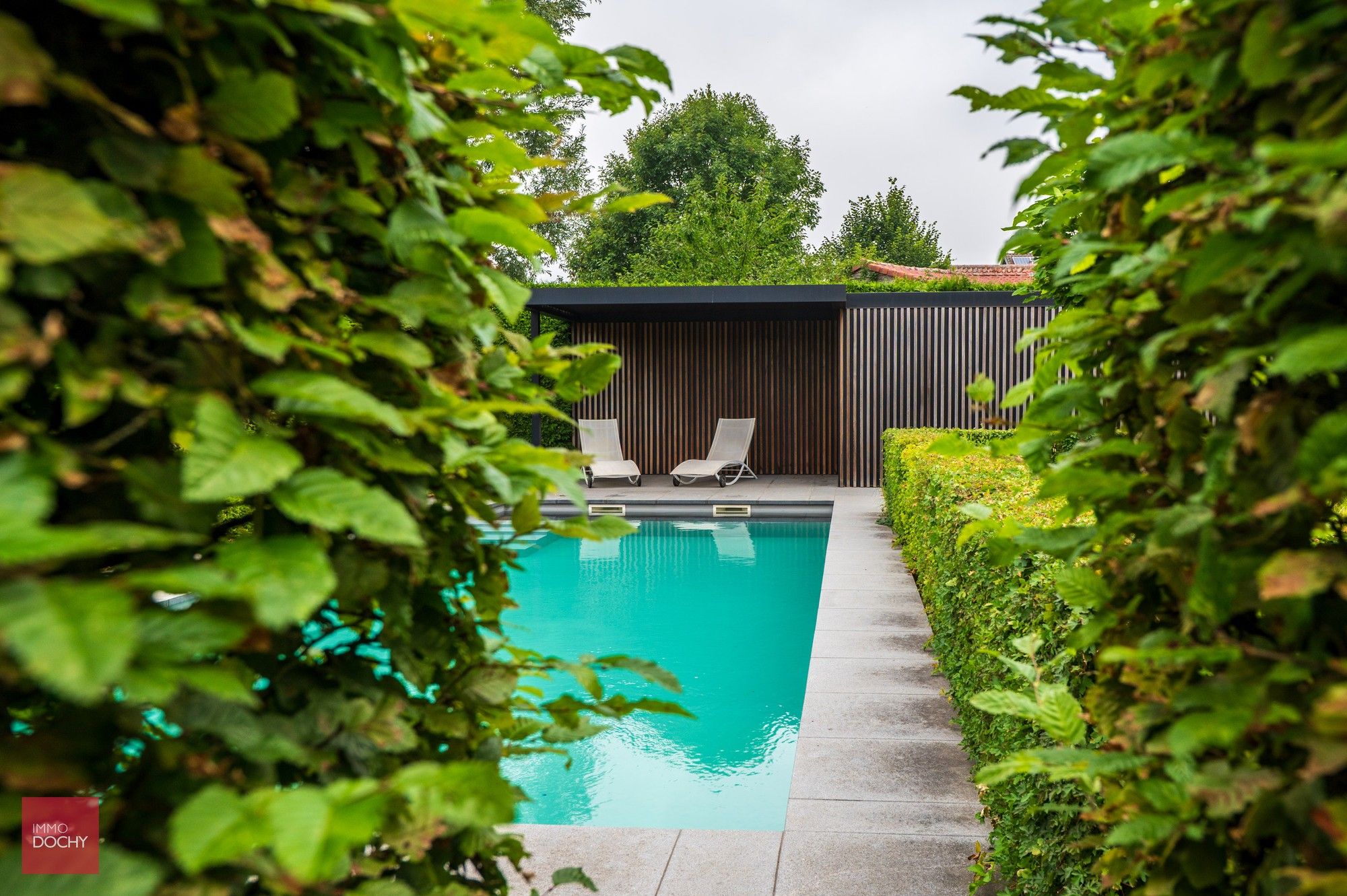 Afgeschermd van het dorpszicht tijdloze ruime VILLA met landelijk verzicht | Durmstraat foto 14