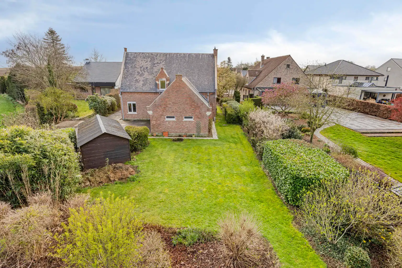 karaktervolle villa met ruime tuin  foto 28