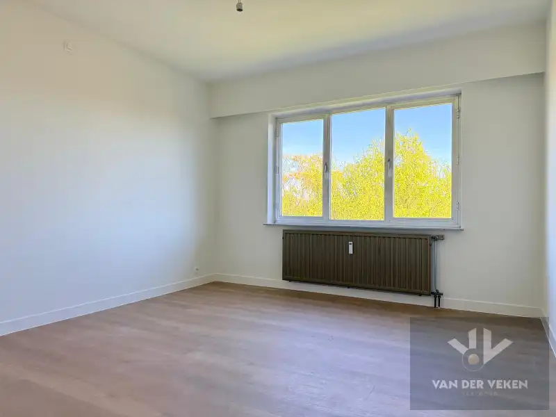 100% GERENOVEERD APPARTEMENT MET 2 SLAAPKAMERS OP TOPLOCATIE foto 10