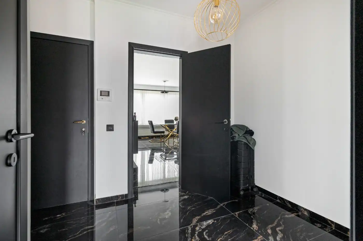 Tof, instapklaar app. op 3e verd. met 2 slpk., terrasje en garage foto 25