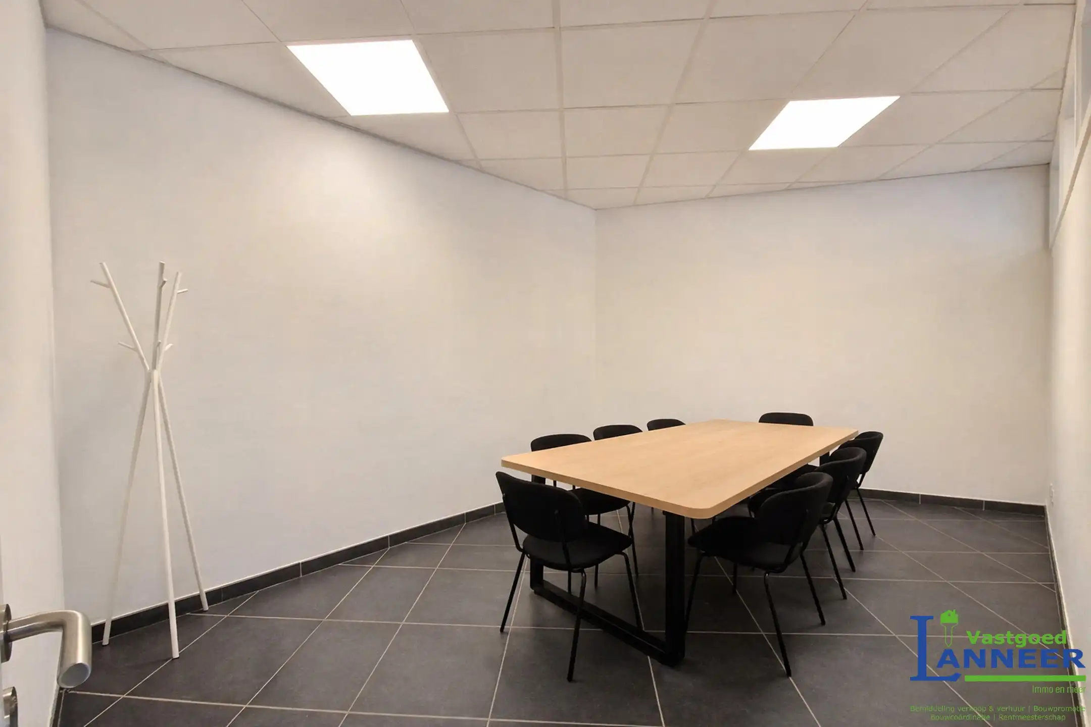Commercieel kantoor (82m²) met grote visibiliteit te Herne foto 4