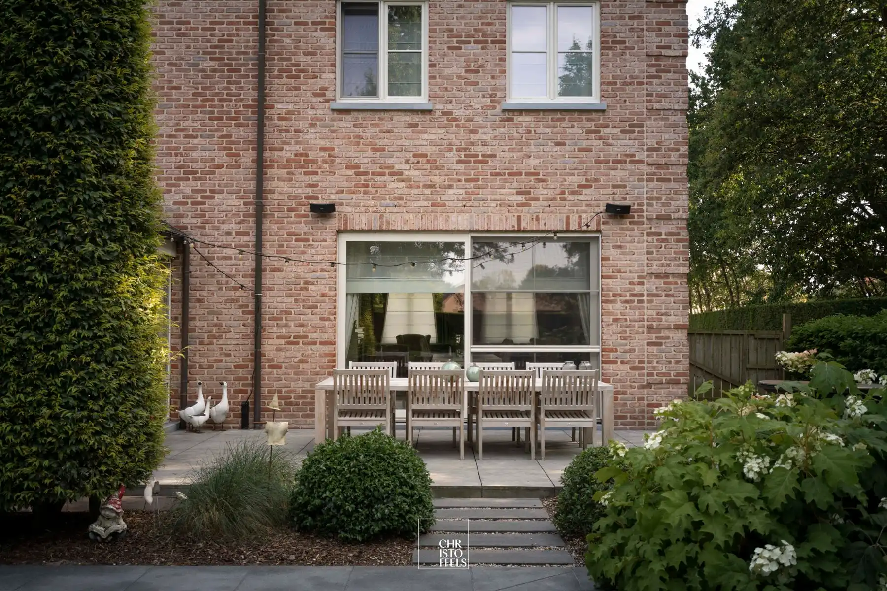 Exclusieve villa van 458m² met buitenzwembad op een perceel van 2.231m² foto 15