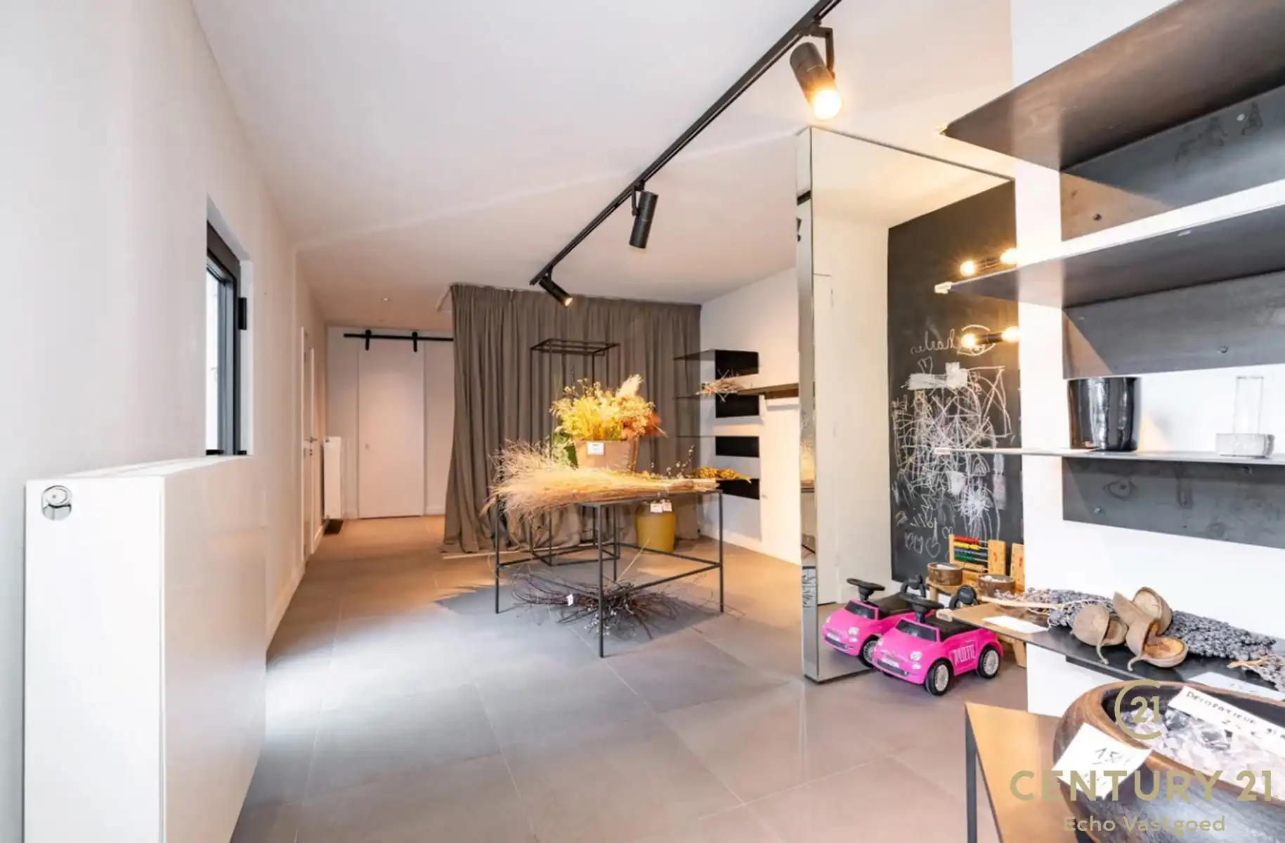 Instapklare handelsruimte in hartje Oud-Turnhout foto 16