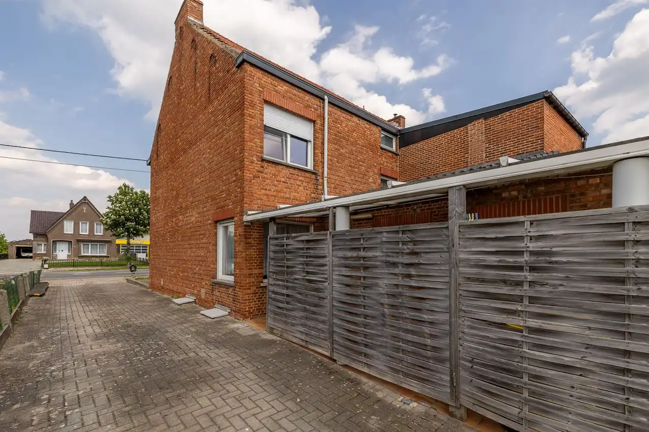 Opgefriiste woning 3slk op goed bereikbare ligging en zuidtuin foto 24