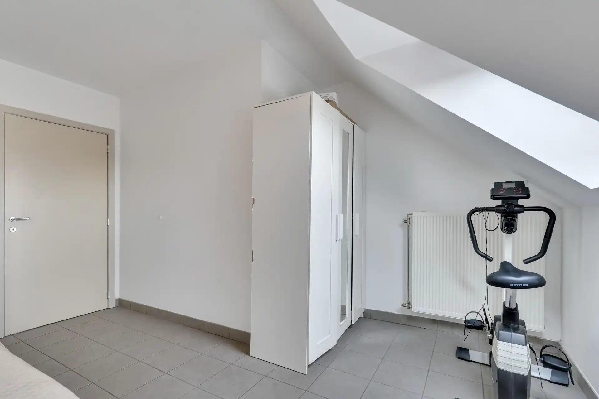 DUPLEXAPPARTEMENT MET 2 SLAAPKAMERS TE HELCHTEREN foto 16