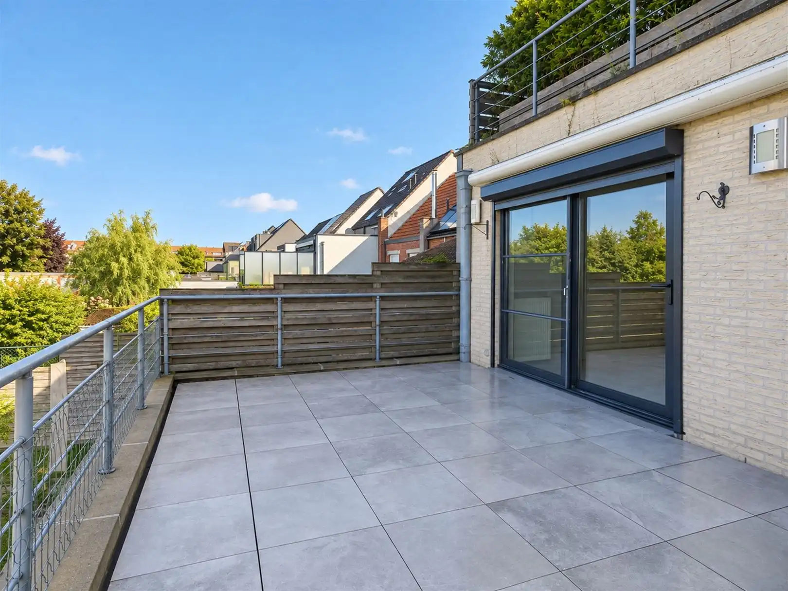 Appartement met twee slaapkamers en riant terras  foto 14