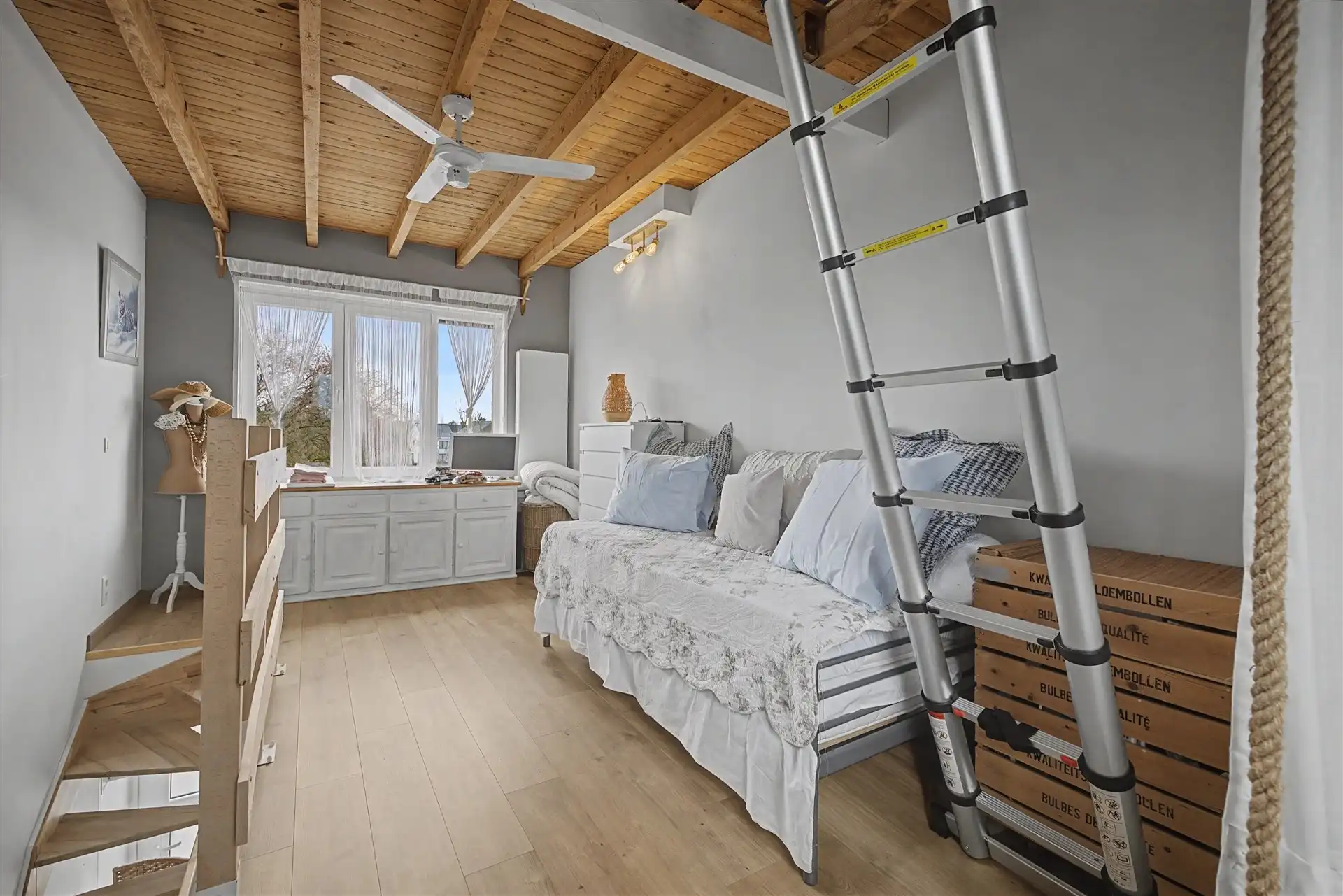 Charmante starterswoning met prachtig uitzicht foto 12