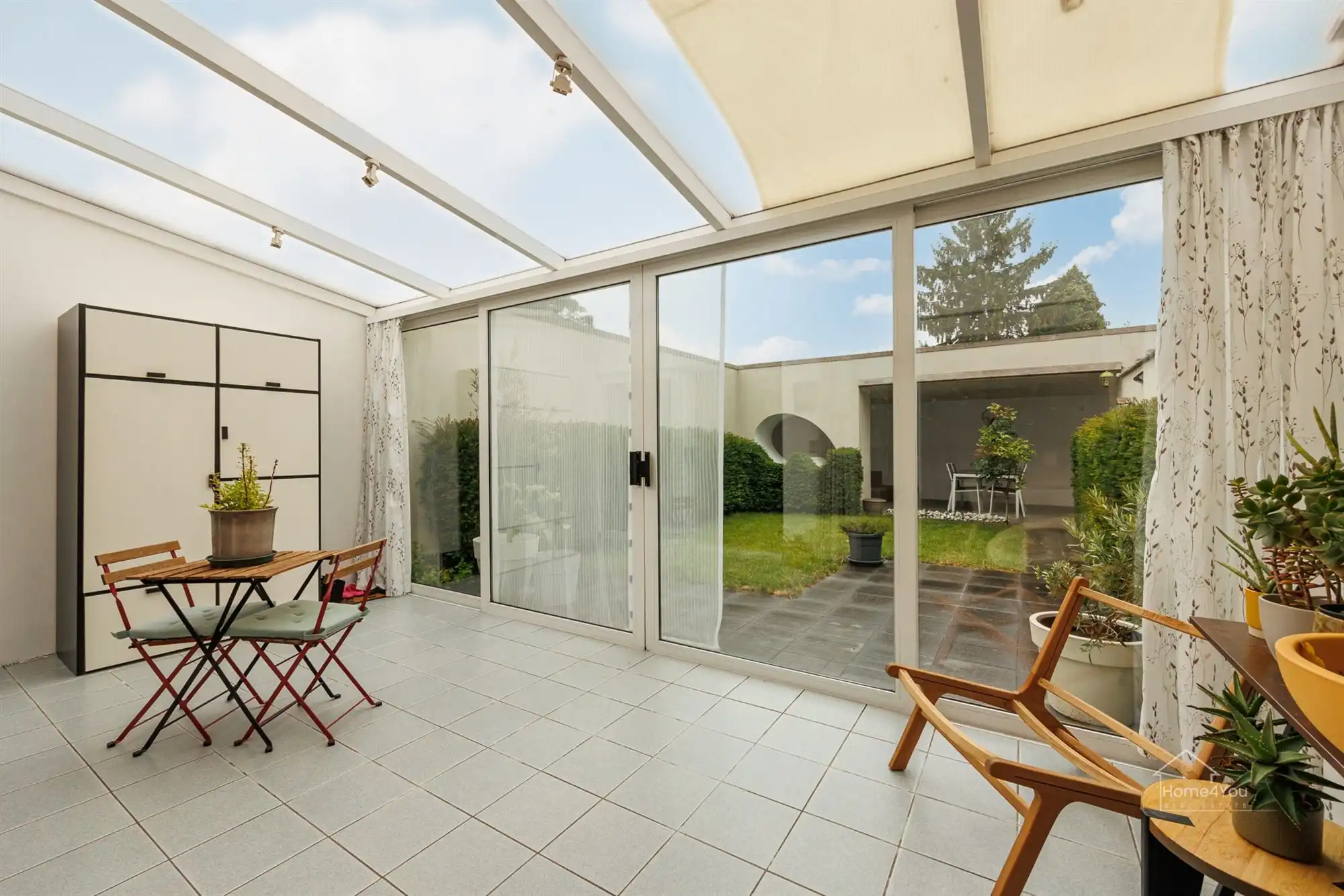 Instapklare gezinswoning met gezellige tuin foto 23