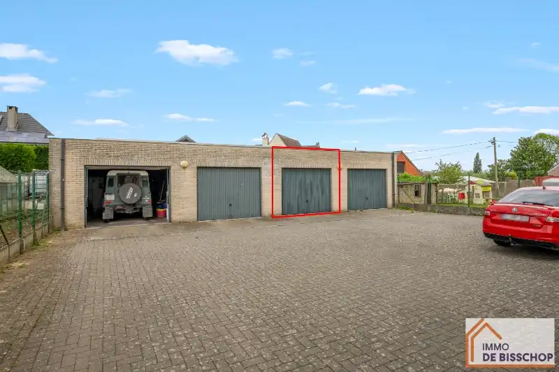 Groot, instapklaar appartement met 3 slaapkamers, mooi terras en garage foto 18