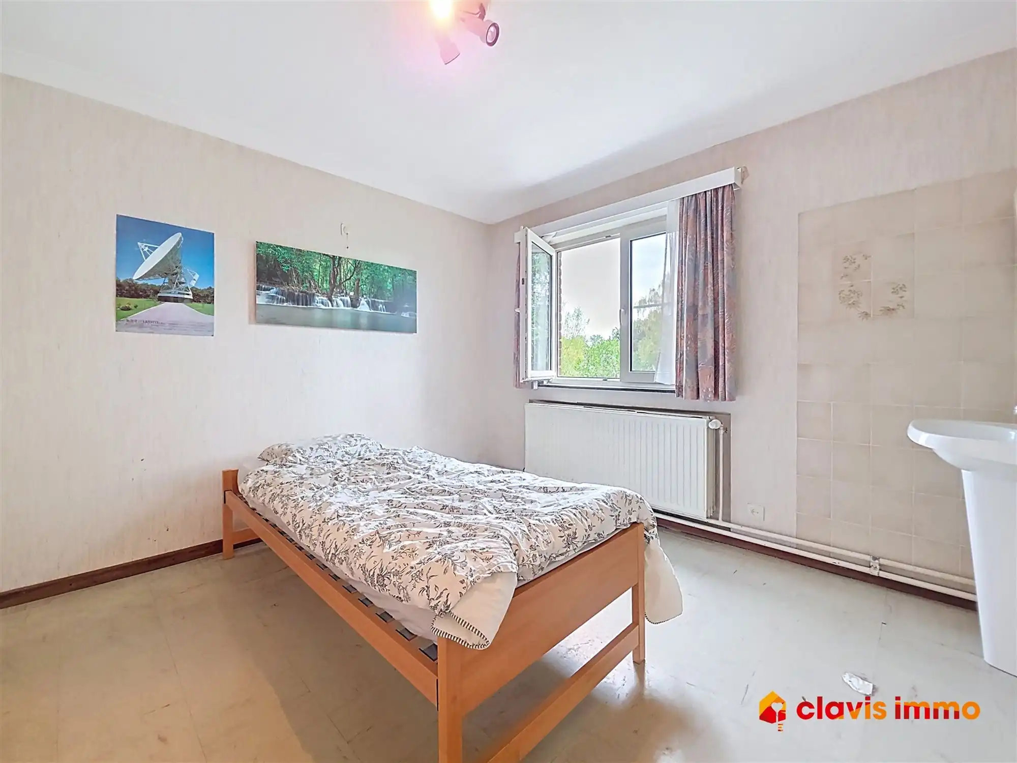 Halfopen-bebouwing in een rustige buurt foto 21