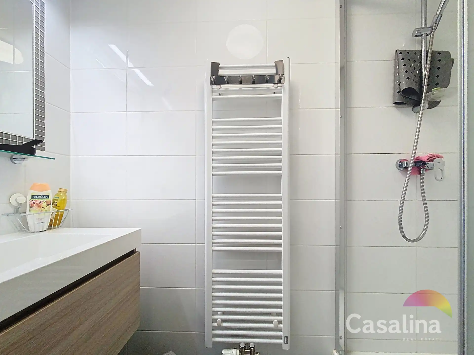 Prachtig 3-slaapkamerapp. met terras en parking (EPC: C+) foto 14