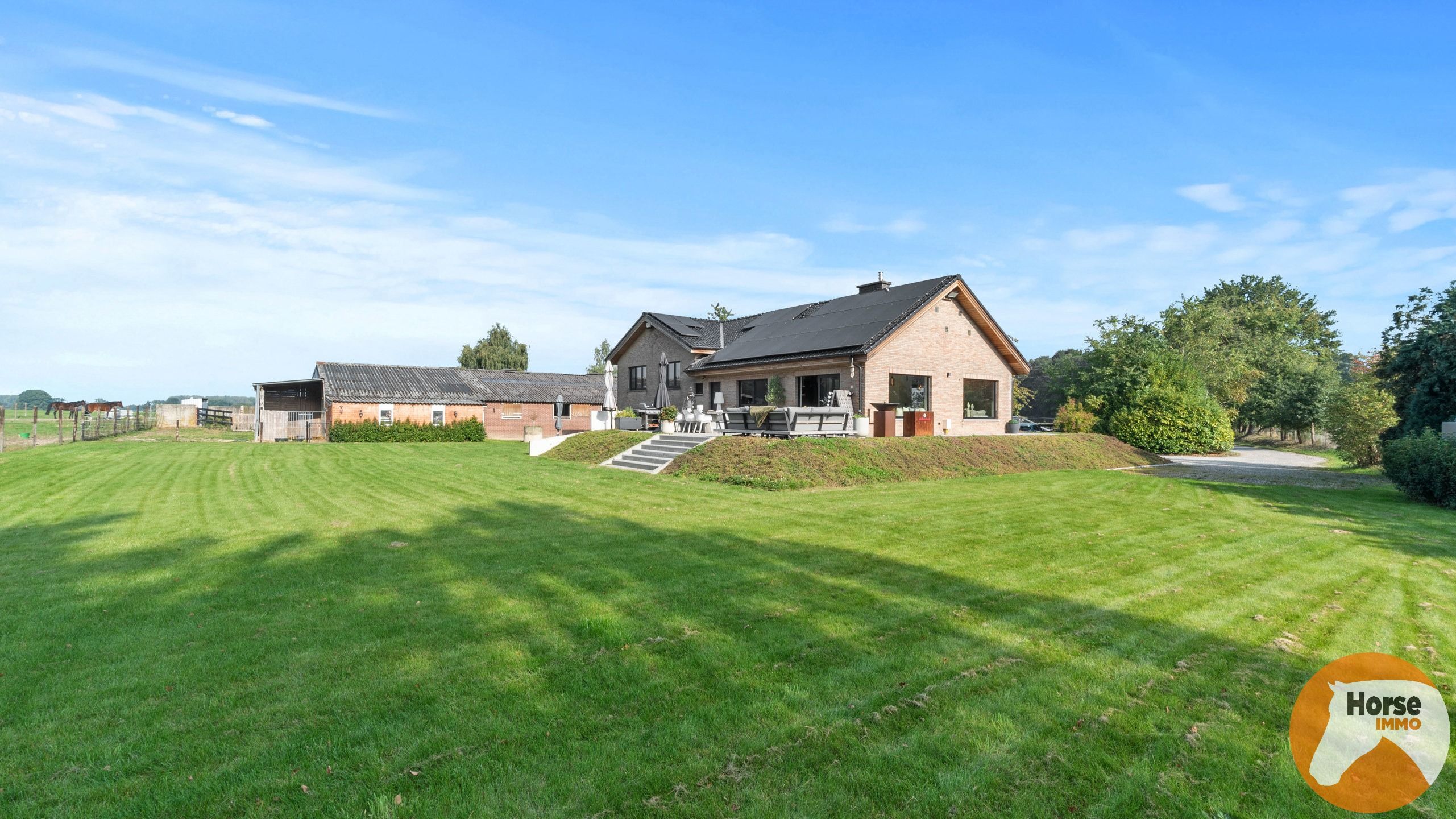 OUDSBERGEN - Prachtig gelegen woning met loodsen op 2ha5 foto 37