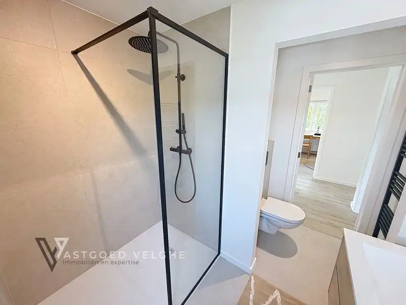 🏡Instapklare vernieuwbouwwoning met EPC A op ruim perceel van 10 are🔥 foto 19