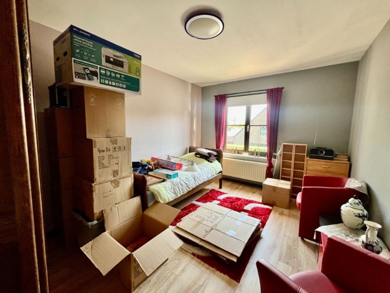 HALFOPEN BEBOUWING MET DRIE SLAAPKAMERS EN GARAGE TE WONDELGEM foto 11