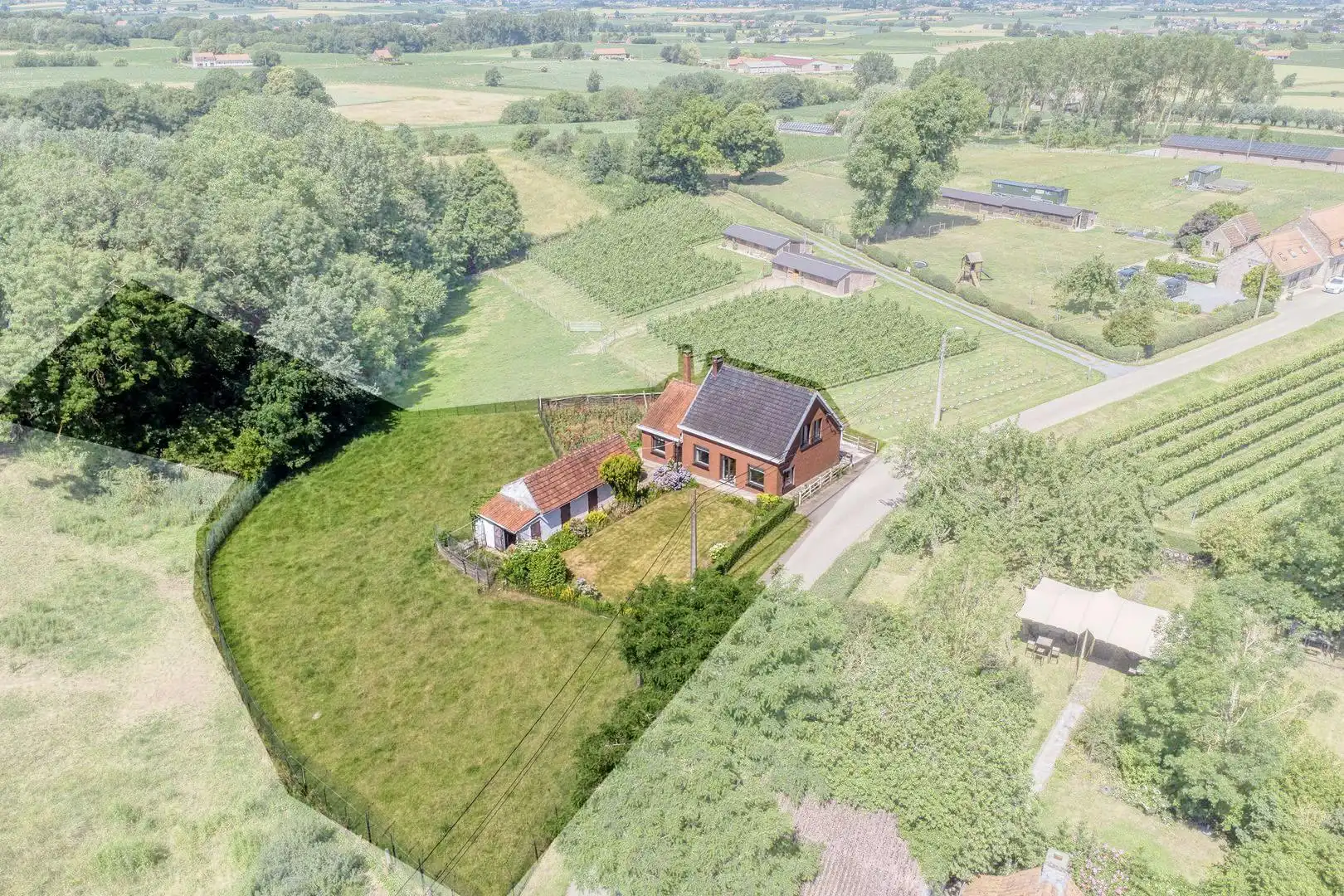 Bouwgrond te koop op prachtige locatie in Heuvelland foto 3
