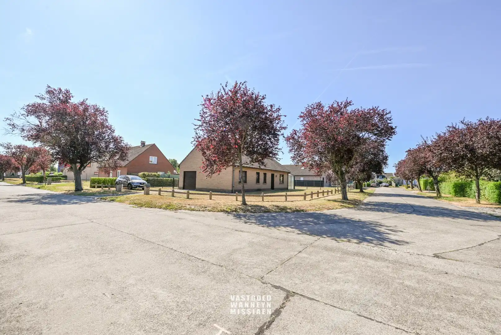 Rustig gelegen woning op mooi perceel van 883m2 te Bellem foto 2