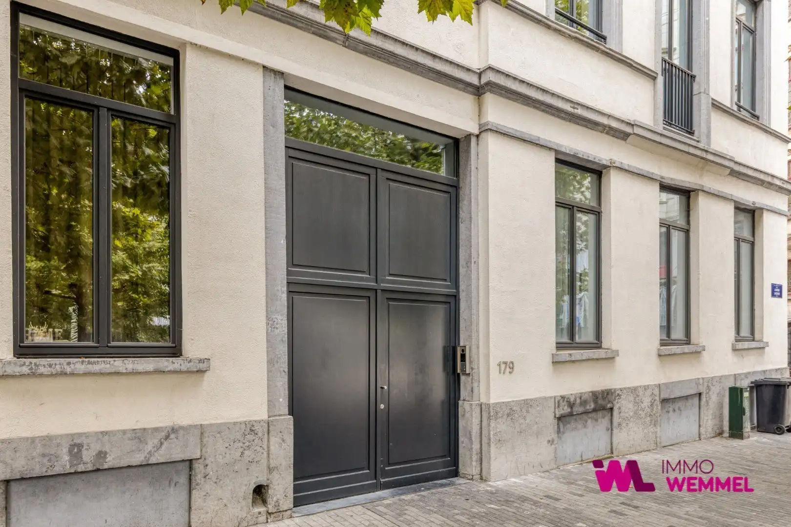 Recente studio (A1.5) op de eerste verdieping met terras en garagebox mogelijk foto 3