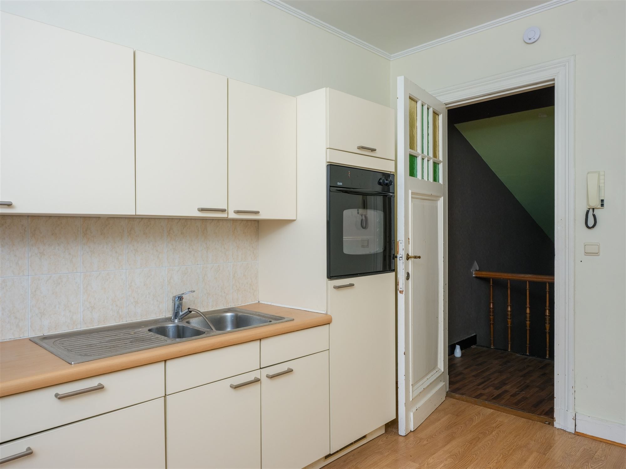 ruime rijwoning met polyvalent bijgebouw en tal van mogelijk foto 49