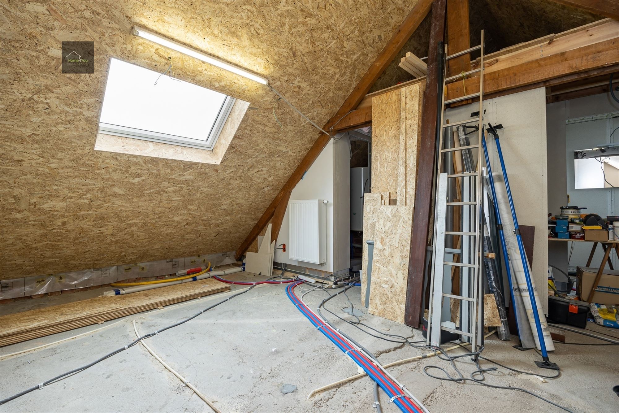 HOB met 4 slaapkamers en 2 badkamers foto 18
