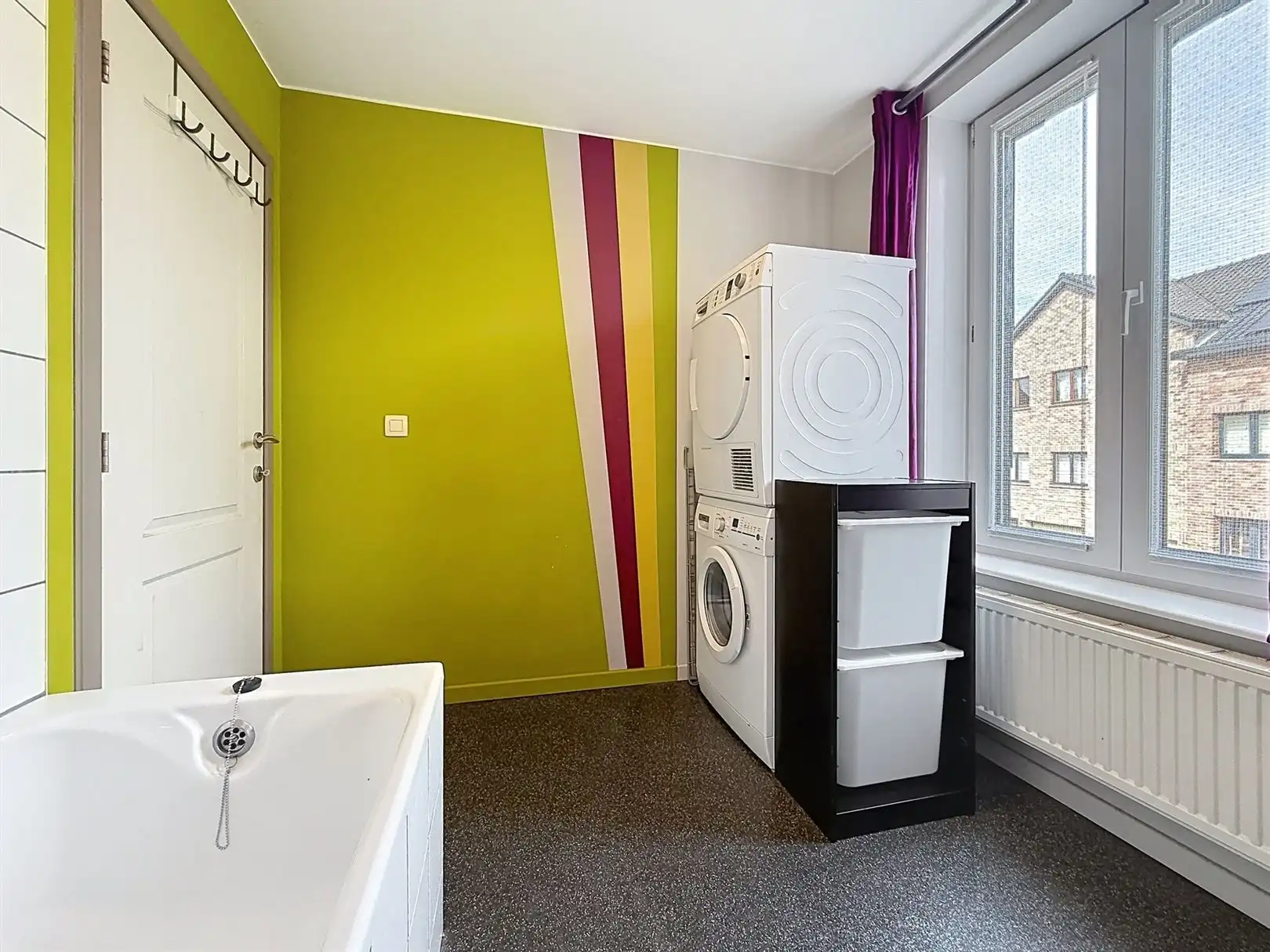 Instapklare stadwoning met koer, 2/3 slpks foto 19