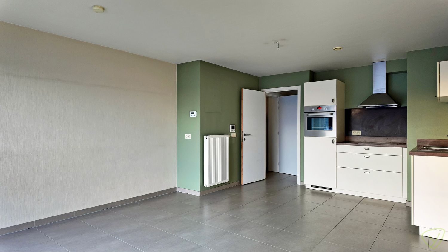 Instapklaar appartement te huur in het centrum! foto 4