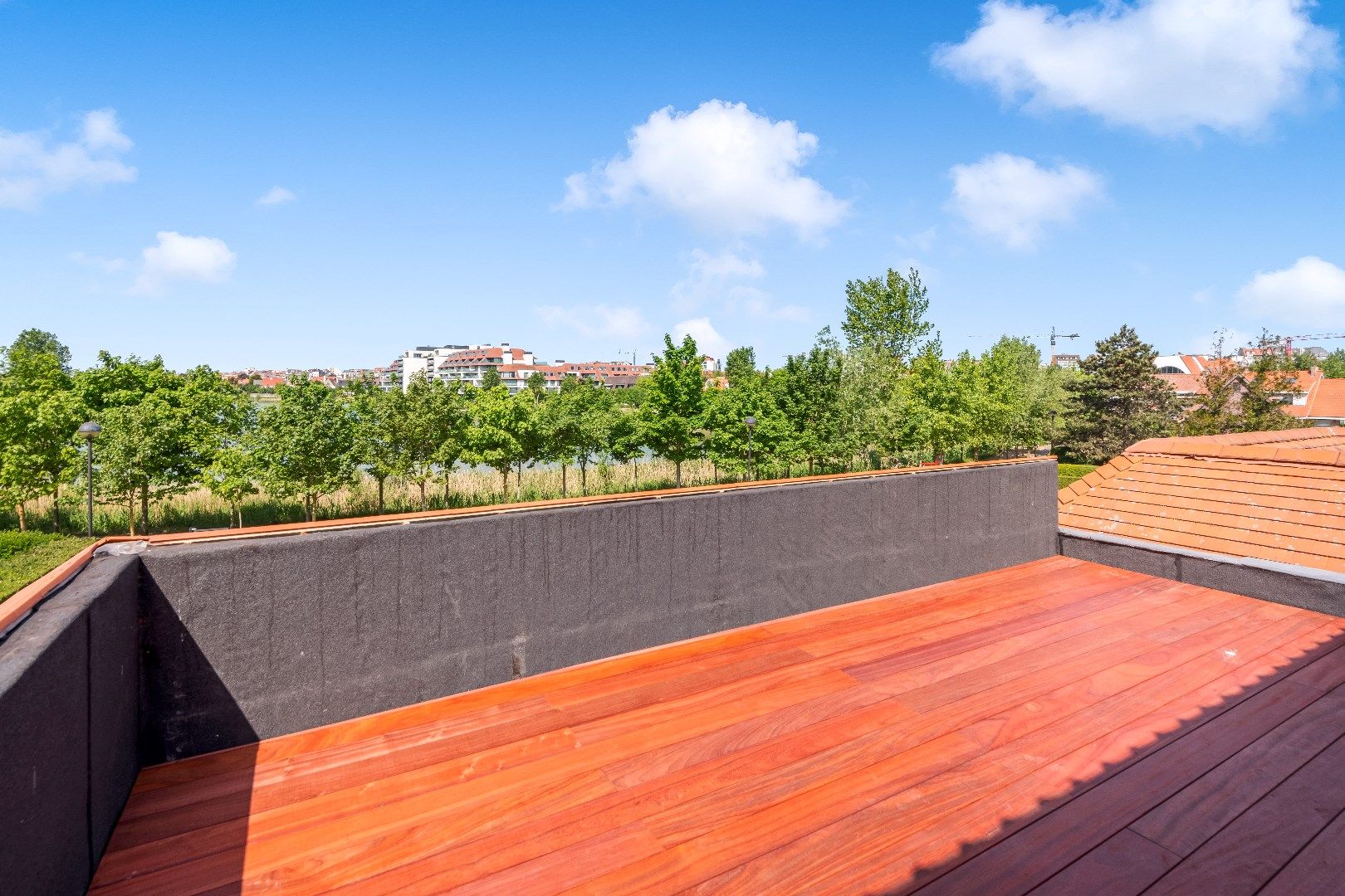 Prachtig gerenoveerde koppelvilla met panoramisch zicht op het Zegemeer. foto 11