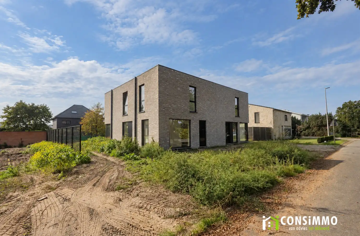 Hoogwaardige en energiezuinige nieuwbouwwoning met zuidwestgerichte tuin in Oud-Termien foto 2