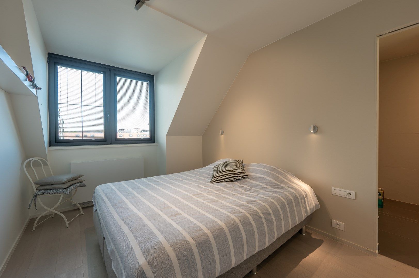 Ruim appartement met 4 slaapkamers in res La Reserve op 100m van het Albertstrand  foto 11