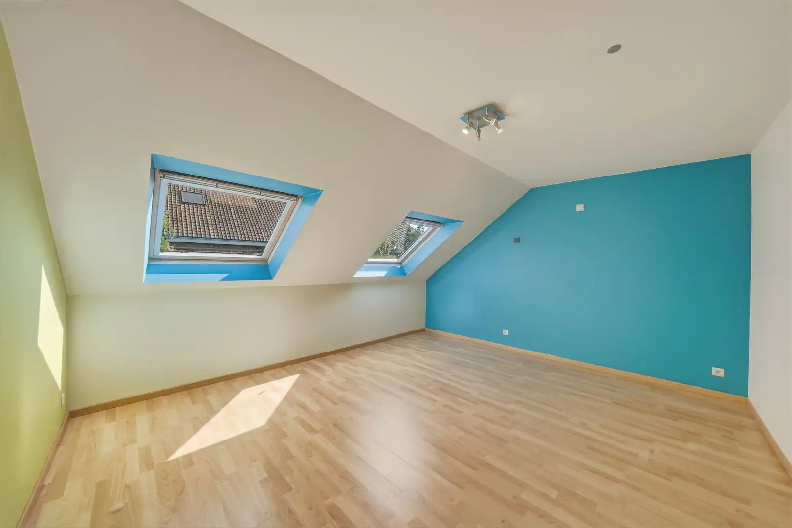 Instapklare energiezuinige woning met 4 slaapkamers, zonnige tuin en garage in Ettelgem foto 18