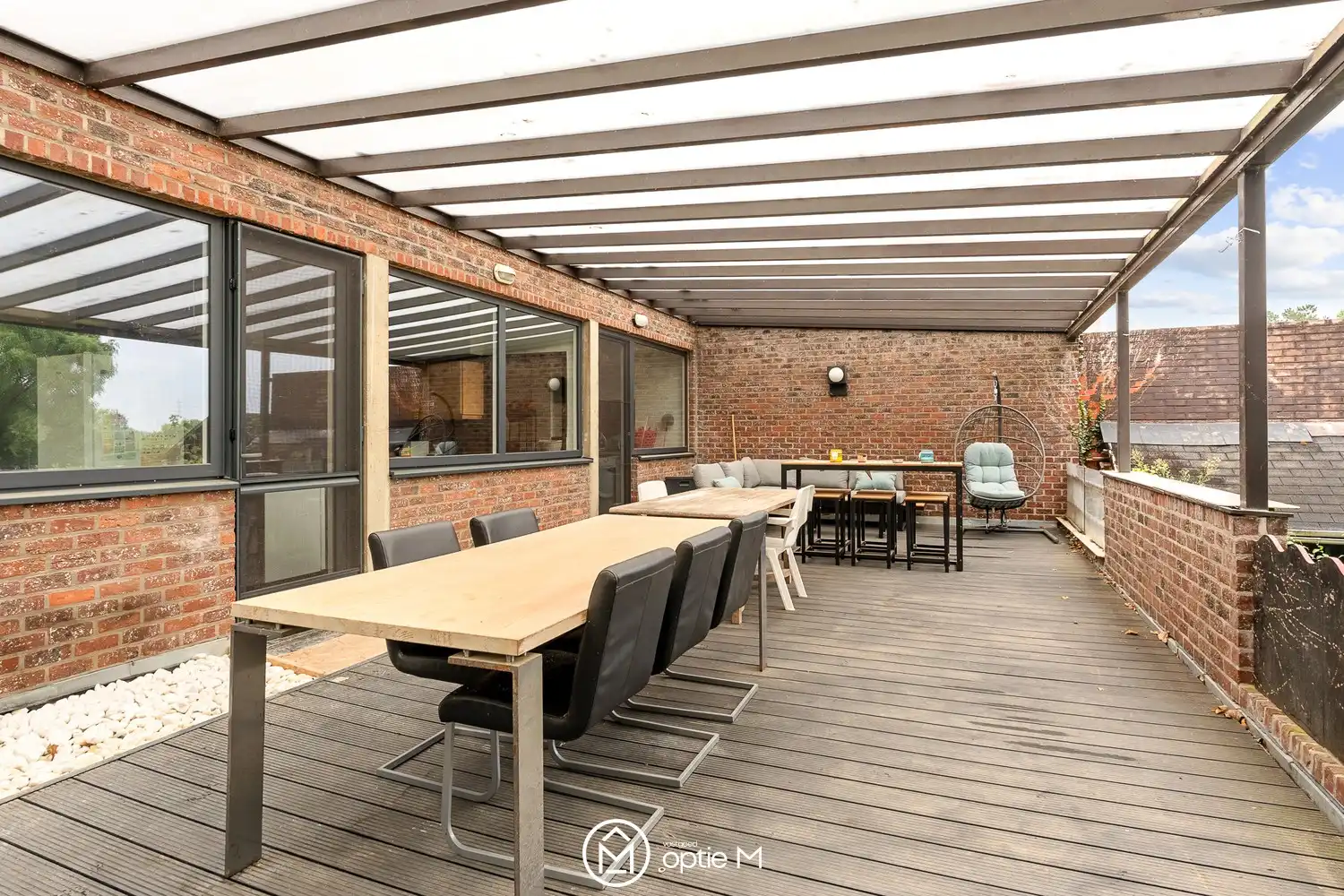 VERRASSEND RUIME HALFOPEN WONING MET 361 M², 5 SLAAPKAMERS EN TAL VAN MOGELIJKHEDEN foto 15