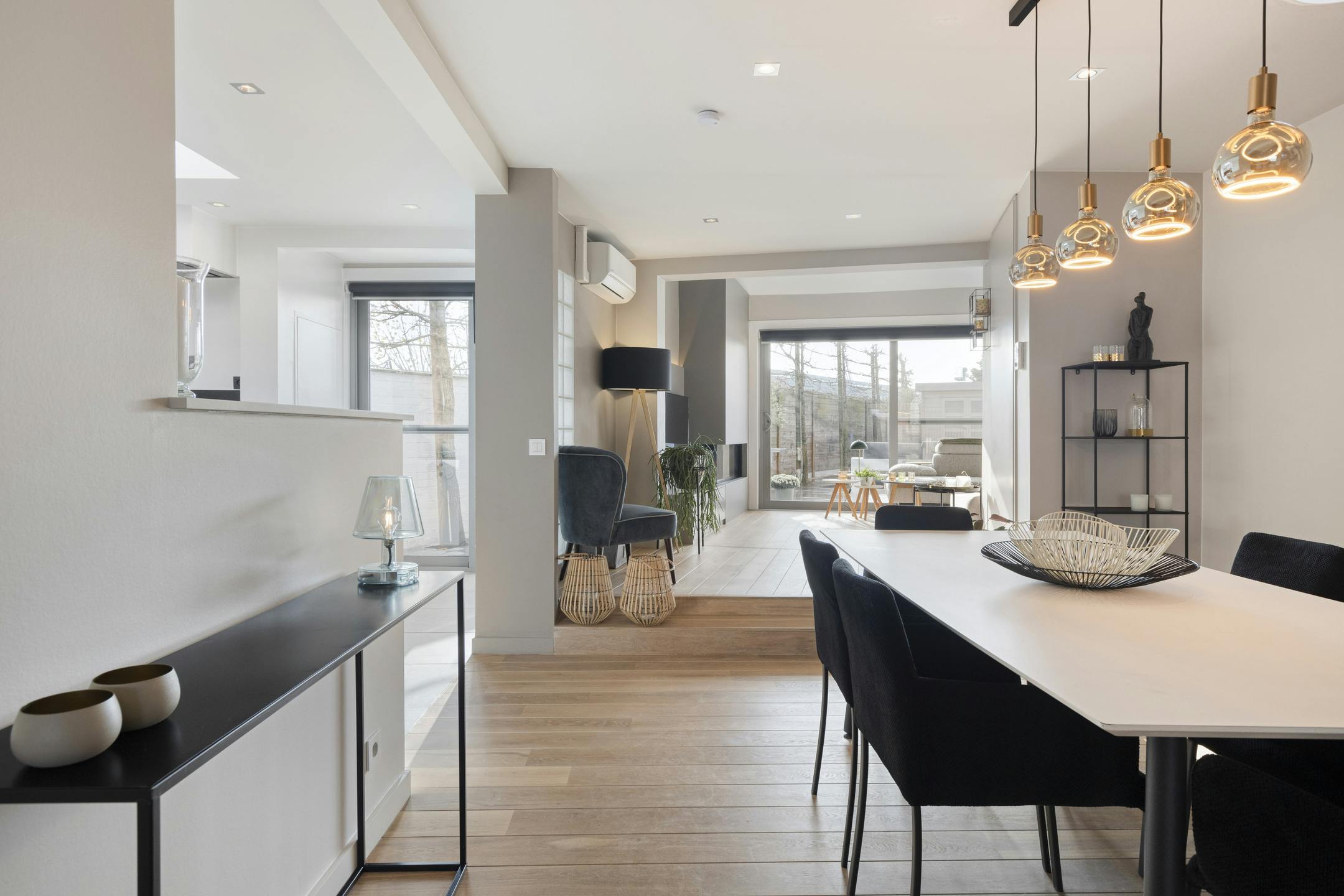 Mooi afgewerkt huis te koop in Vlamertinge met EPC B-label! foto 8