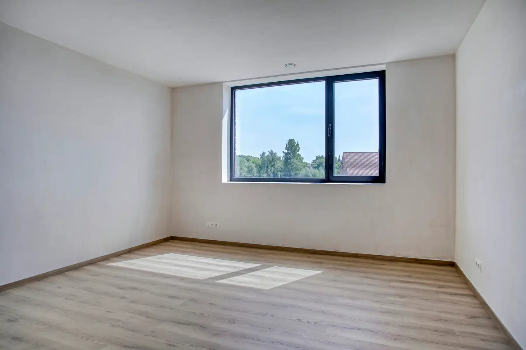 Ruime HOB met garage, tuin & 3 slaapkamers op toplocatie! foto 15