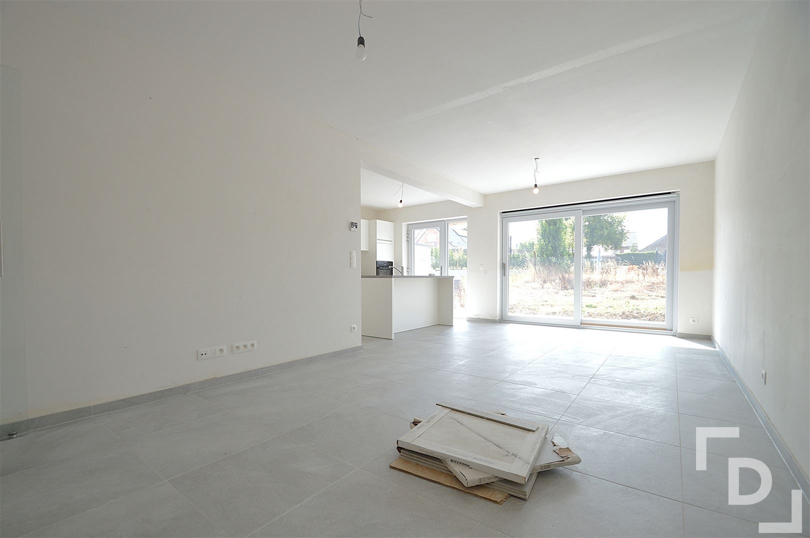 Nieuwbouwwoning met carport te huur in Wijtschate. foto 6