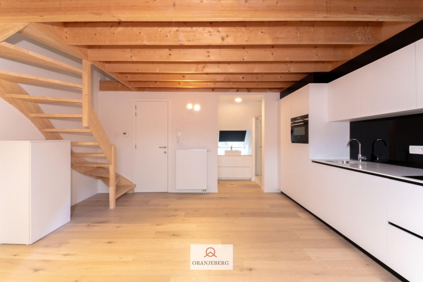 Gerenoveerd appartement met unieke en rustige ligging foto 15