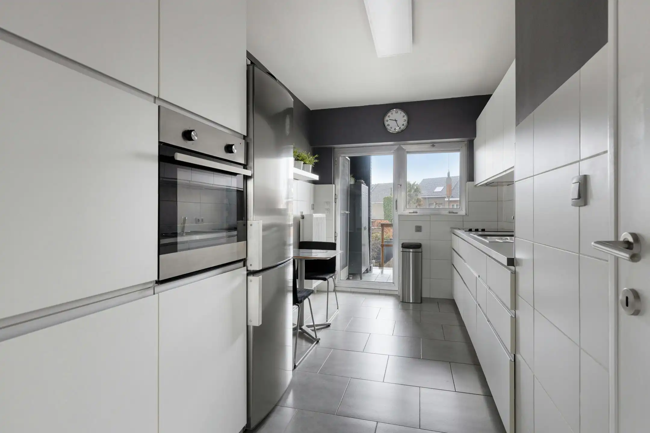 Centraal, verzorgd en stijlvol appartement met tuin en garage foto 10