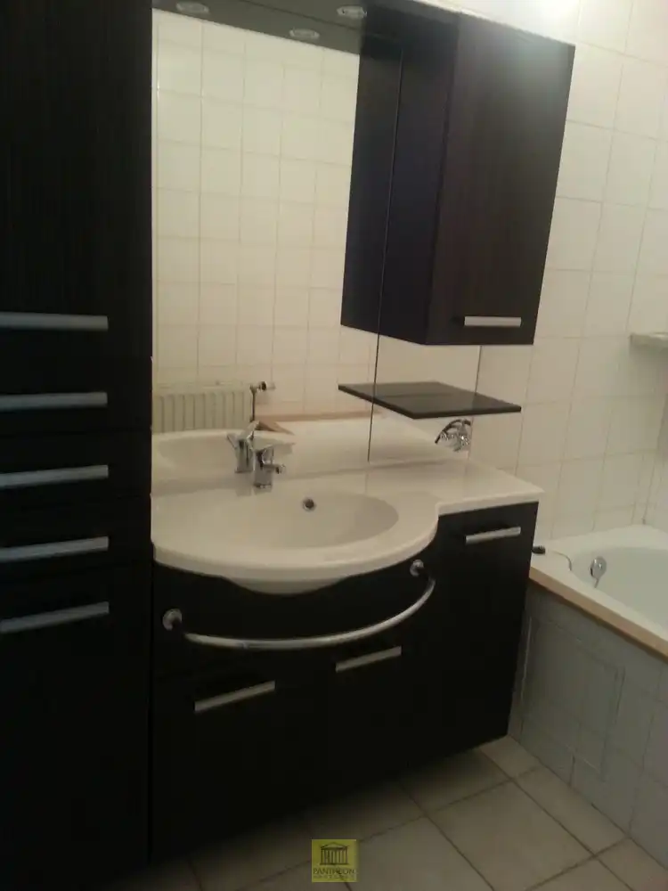 Aangenaam appartement nabij stadscentrum! foto 6