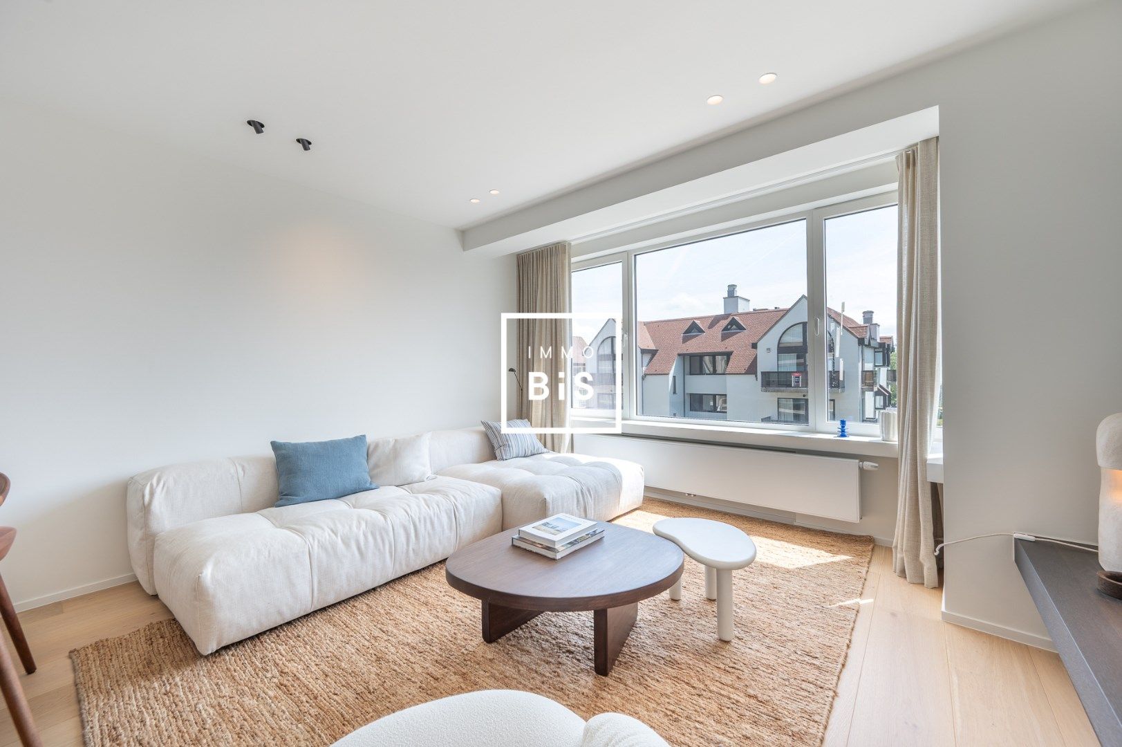 Prachtig gerenoveerd en zonovergoten appartement op toplocatie in het Zoute foto 2
