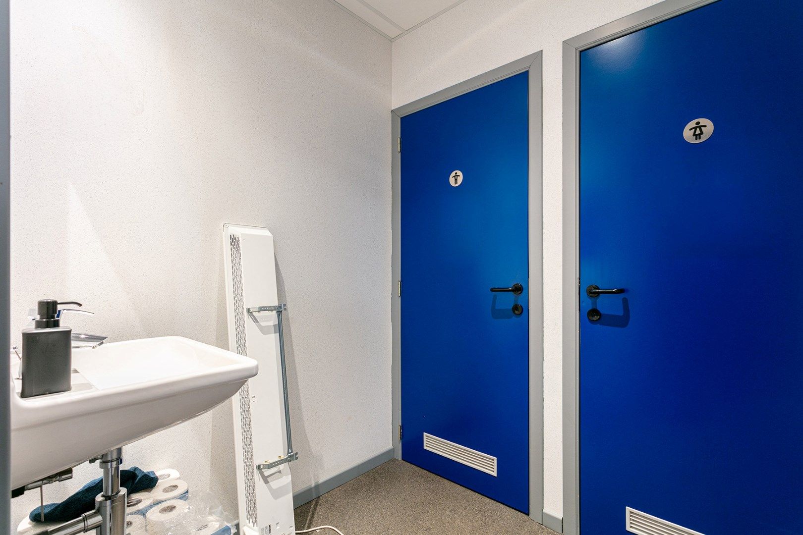 Uw ideale KMO-unit in Lille – Instapklaar en strategisch gelegen! foto 8