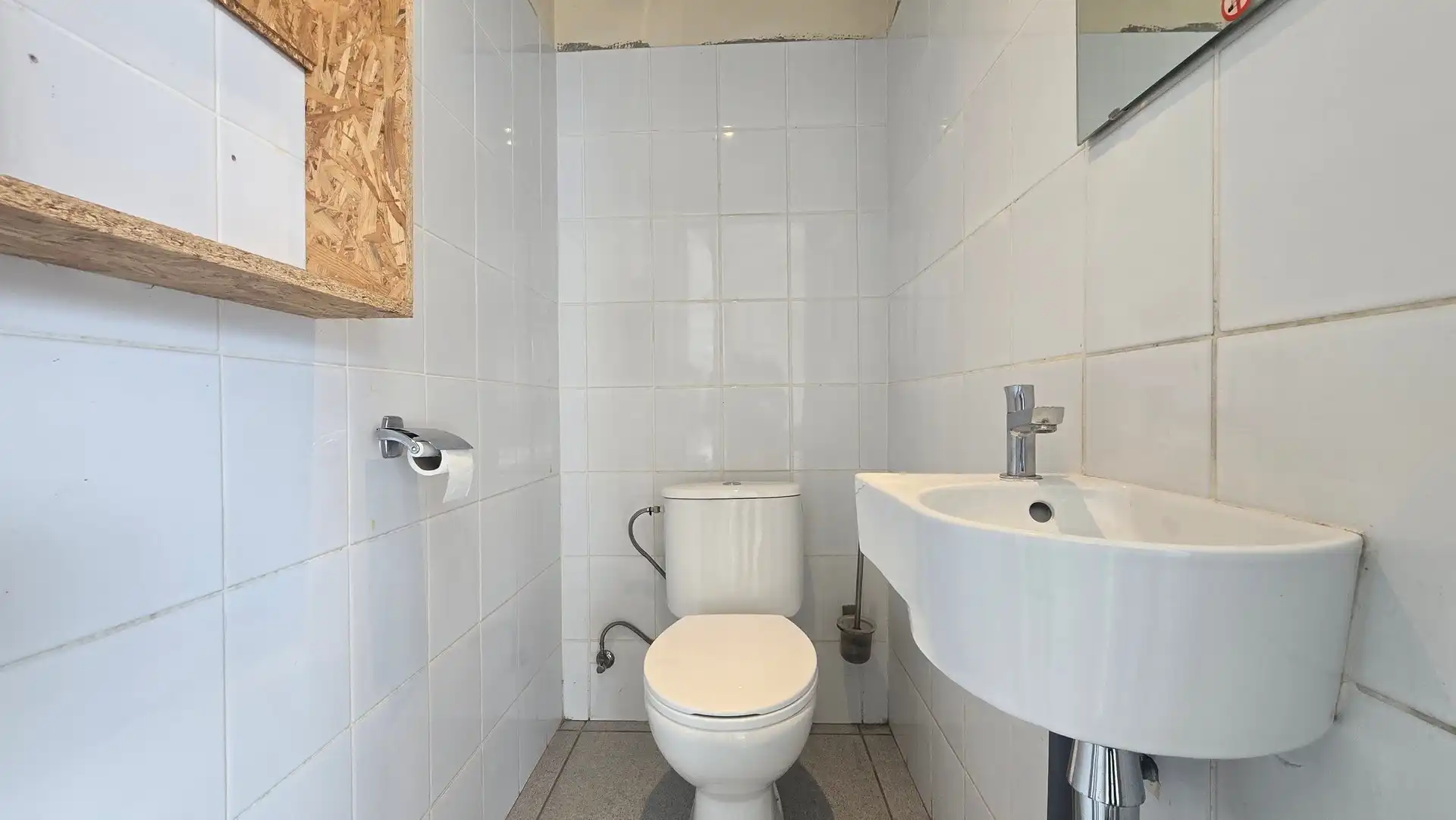 Bedrijfspand met showroom en magazijnen te huur Brusselsesteenweg, Herent foto 7