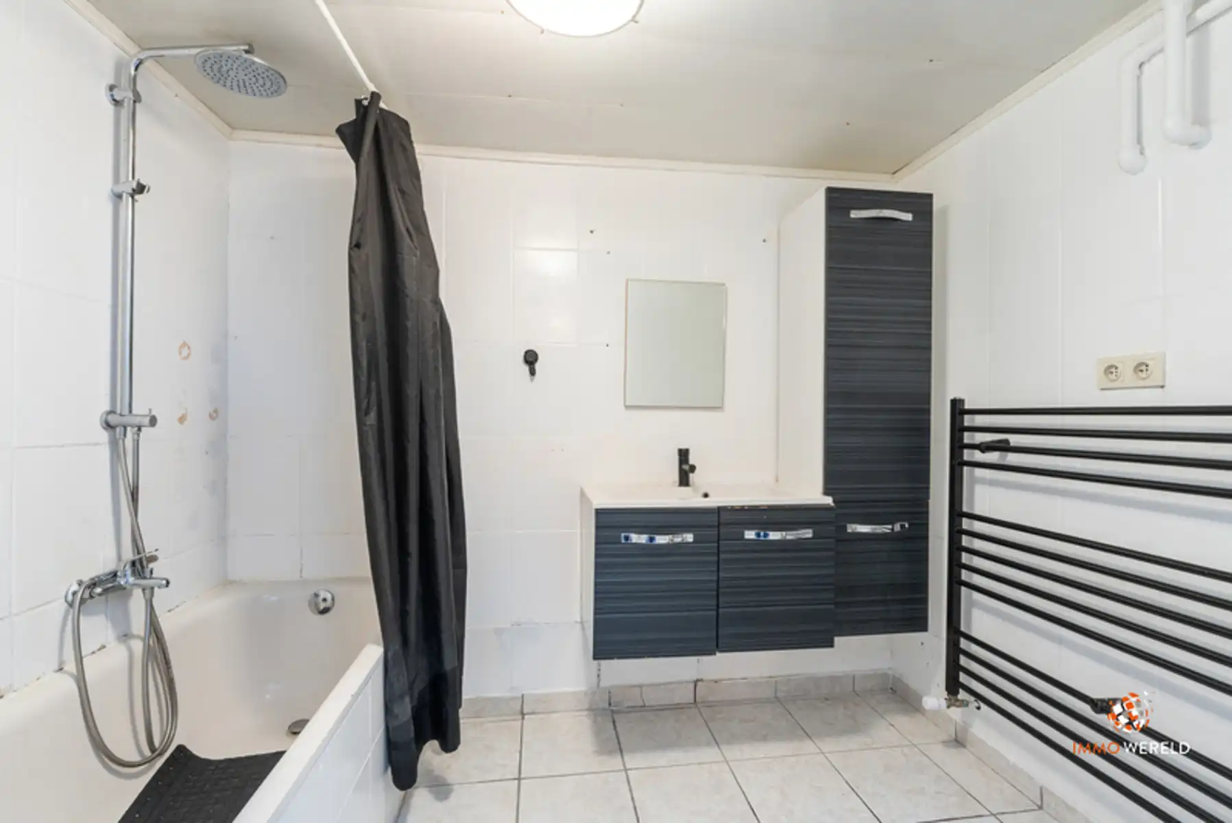 Ruime woning met 5 slaapkamers en grote wei op 24a  foto 12