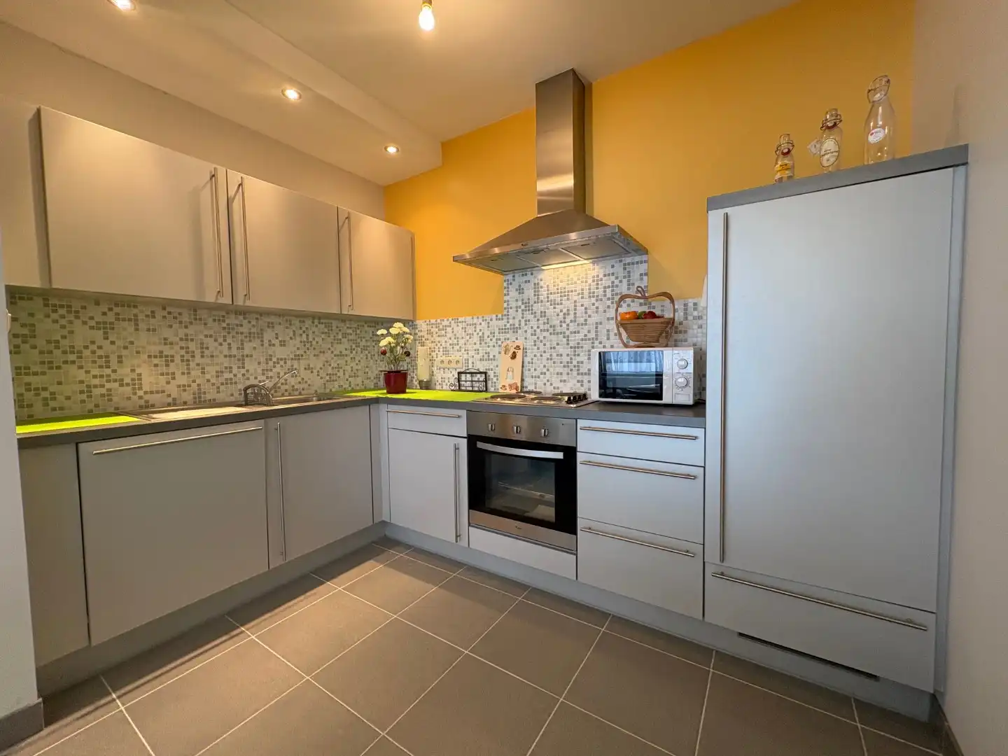 Gelijkvloers appartement met tuintje op toplocatie nabij zee foto 3