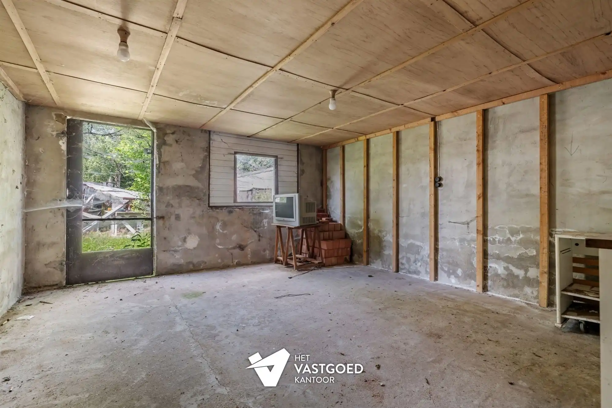 WONING MET POTENTIEEL EN CA 90M2 BIJGEBOUWEN OP MOOIE LIGGING foto 24
